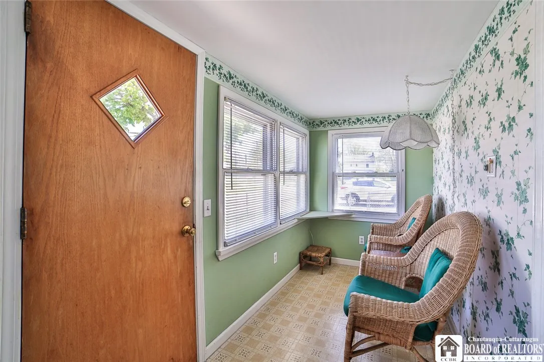 6 Balzac Court 2, Tonawanda-town, New York 14150, Tonawanda, New York 14150, 4 Bedrooms Bedrooms, ,2 BathroomsBathrooms,Residential,For Sale,6 Balzac Court 2, Tonawanda-town, New York 14150,0,R1605527