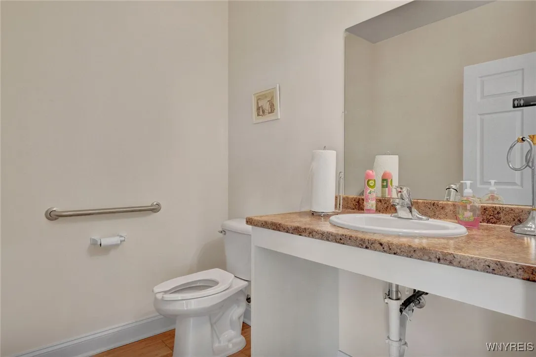4740 Parker Road 5, Hamburg, New York 14075, Hamburg, New York 14075, 2 Bedrooms Bedrooms, 5 Rooms Rooms,2 BathroomsBathrooms,Residential,Closed,4740 Parker Road 5, Hamburg, New York 14075,0,B1604708