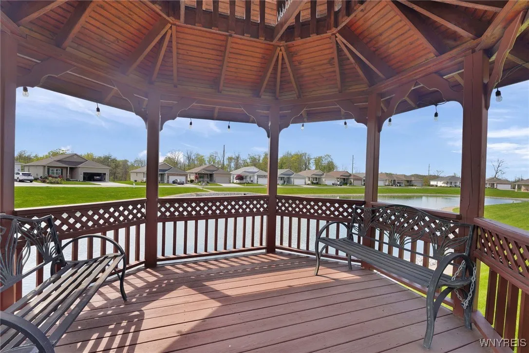 4740 Parker Road 5, Hamburg, New York 14075, Hamburg, New York 14075, 2 Bedrooms Bedrooms, 5 Rooms Rooms,2 BathroomsBathrooms,Residential,Closed,4740 Parker Road 5, Hamburg, New York 14075,0,B1604708