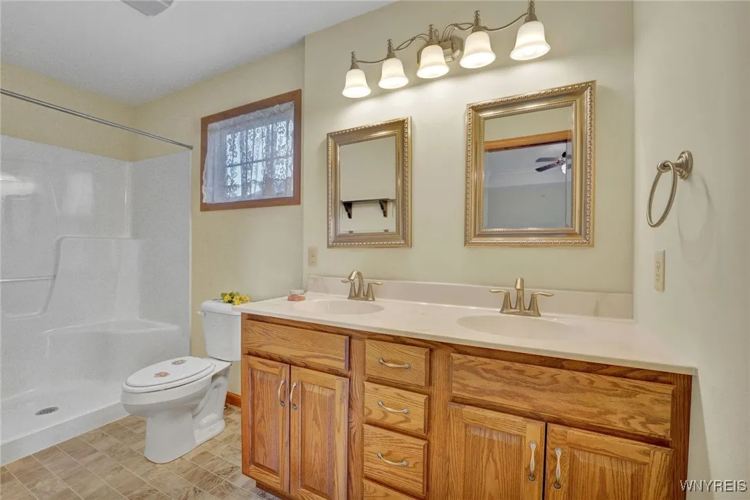 4740 Parker Road 5, Hamburg, New York 14075, Hamburg, New York 14075, 2 Bedrooms Bedrooms, 5 Rooms Rooms,2 BathroomsBathrooms,Residential,Closed,4740 Parker Road 5, Hamburg, New York 14075,0,B1604708