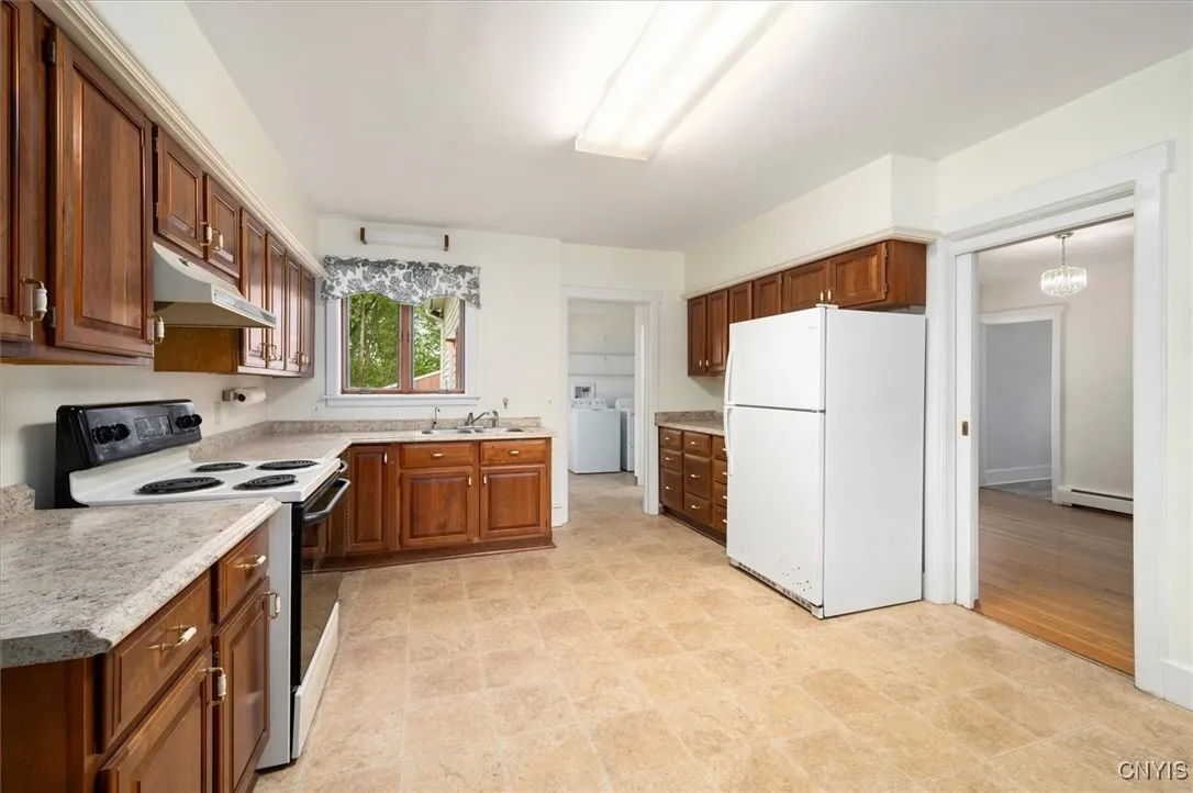 103 Utica Road, Kirkland, New York 13323, Kirkland, New York 13323, 4 Bedrooms Bedrooms, 8 Rooms Rooms,2 BathroomsBathrooms,Residential,Closed,103 Utica Road, Kirkland, New York 13323,0,S1605682