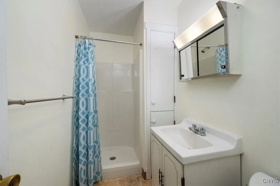 103 Utica Road, Kirkland, New York 13323, Kirkland, New York 13323, 4 Bedrooms Bedrooms, 8 Rooms Rooms,2 BathroomsBathrooms,Residential,Closed,103 Utica Road, Kirkland, New York 13323,0,S1605682