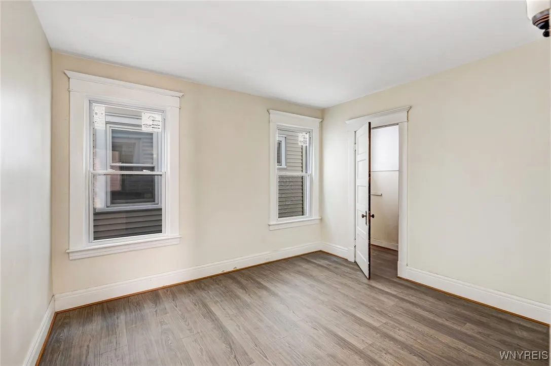 11 Otis Place, Buffalo, New York 14209, Buffalo, New York 14209, 6 Bedrooms Bedrooms, ,2 BathroomsBathrooms,Residential,Closed,11 Otis Place, Buffalo, New York 14209,B1605348