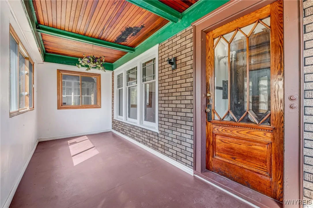 11 Otis Place, Buffalo, New York 14209, Buffalo, New York 14209, 6 Bedrooms Bedrooms, ,2 BathroomsBathrooms,Residential,Closed,11 Otis Place, Buffalo, New York 14209,B1605348