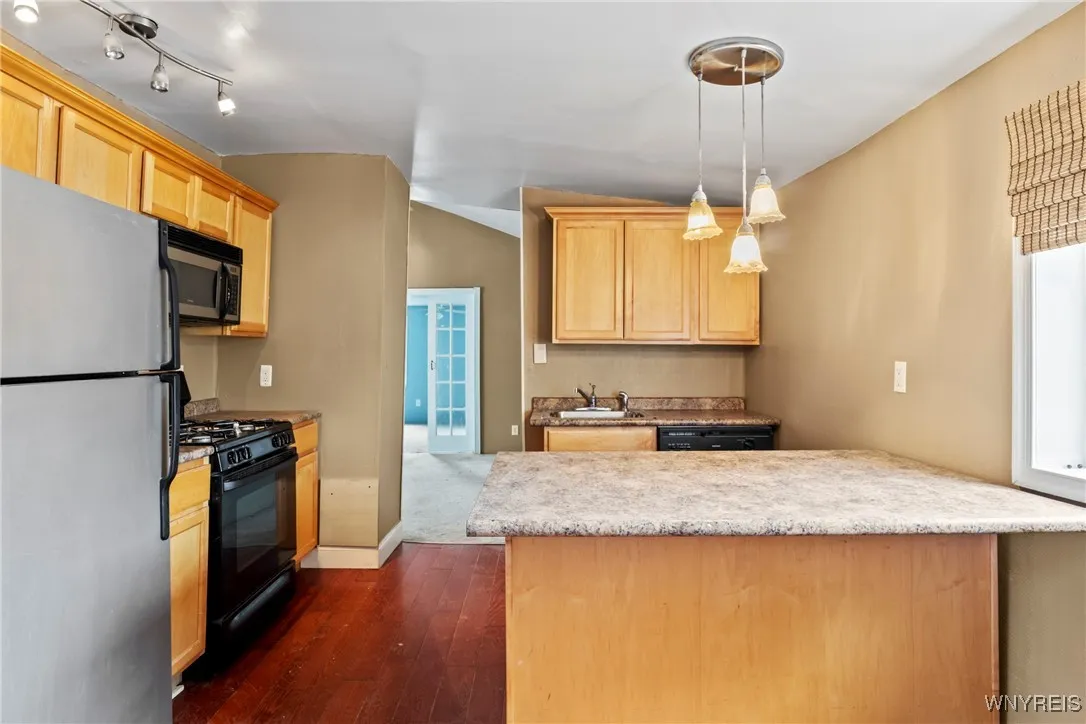 220 Clover Place, Cheektowaga, New York 14225, Cheektowaga, New York 14225, 5 Bedrooms Bedrooms, ,3 BathroomsBathrooms,Residential,Closed,220 Clover Place, Cheektowaga, New York 14225,0,B1605677