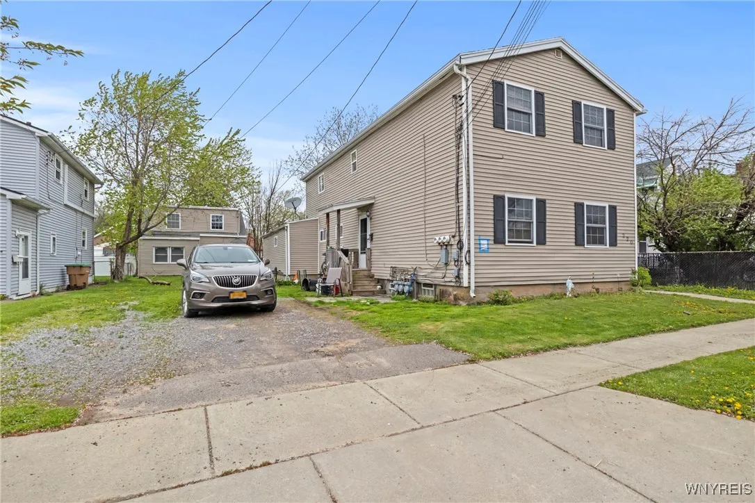 220 Clover Place, Cheektowaga, New York 14225, Cheektowaga, New York 14225, 5 Bedrooms Bedrooms, ,3 BathroomsBathrooms,Residential,Closed,220 Clover Place, Cheektowaga, New York 14225,0,B1605677