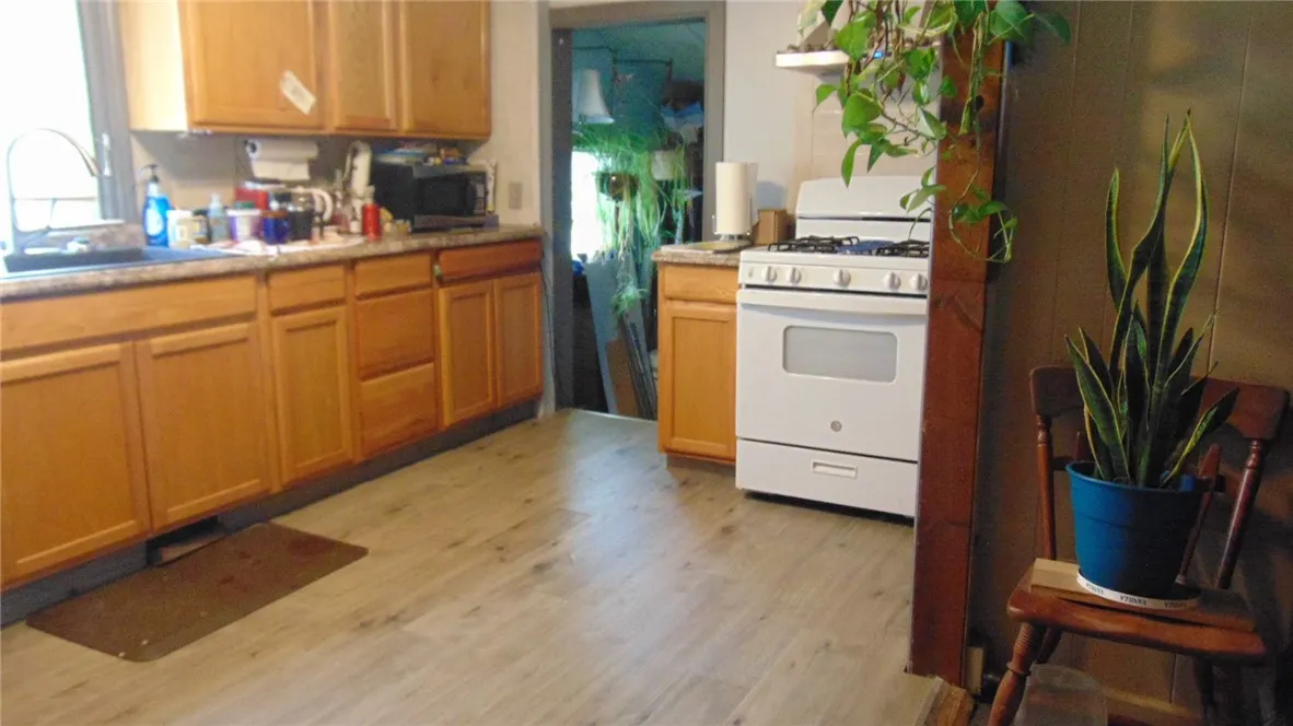 12 Fayette Street, Fayette, New York 13165, Fayette, New York 13165, 3 Bedrooms Bedrooms, 7 Rooms Rooms,1 BathroomBathrooms,Residential,For Sale,12 Fayette Street, Fayette, New York 13165,R1605693