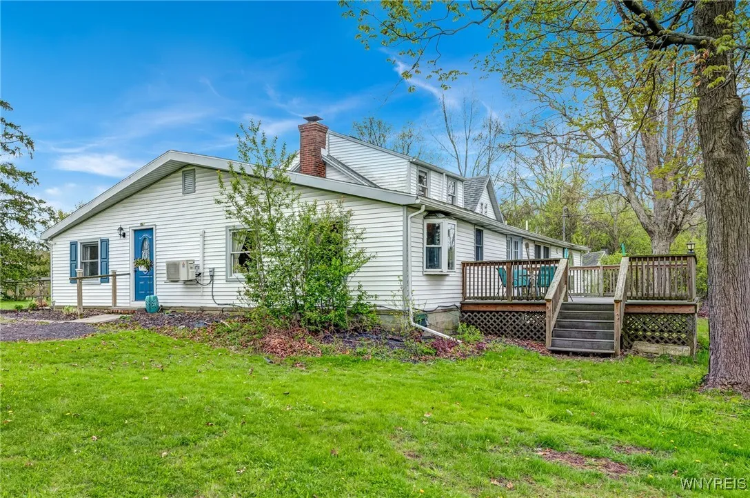 3179 West River Road, Grand Island, New York 14072, Grand Island, New York 14072, 4 Bedrooms Bedrooms, 14 Rooms Rooms,2 BathroomsBathrooms,Residential,For Sale,3179 West River Road, Grand Island, New York 14072,B1605610