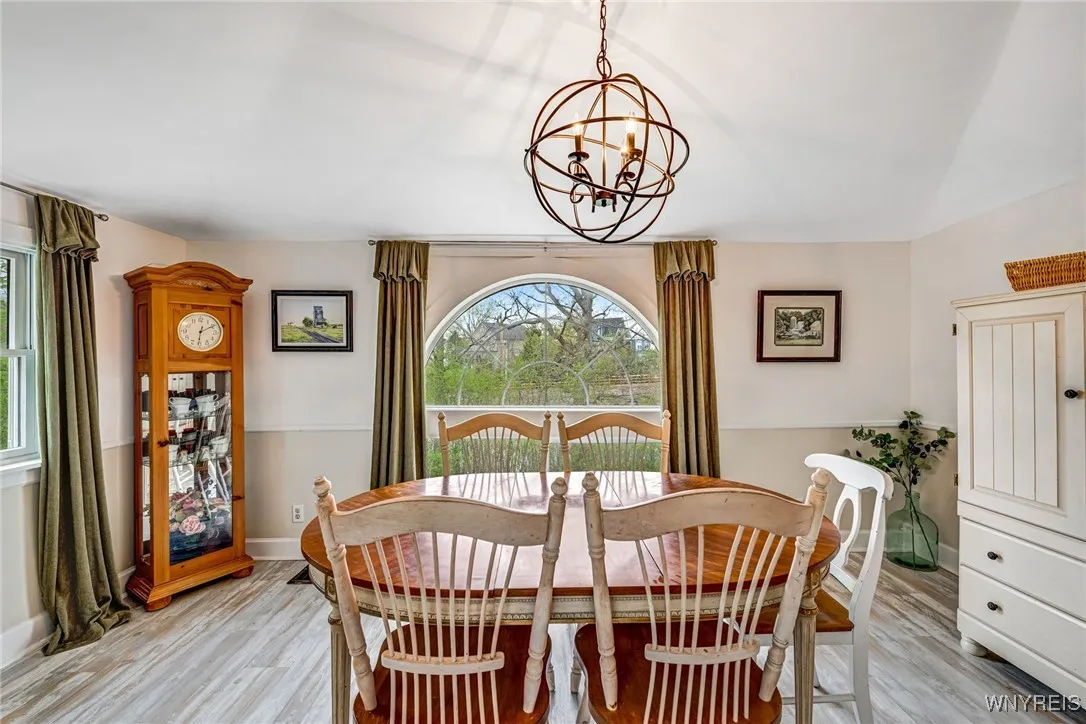 3179 West River Road, Grand Island, New York 14072, Grand Island, New York 14072, 4 Bedrooms Bedrooms, 14 Rooms Rooms,2 BathroomsBathrooms,Residential,For Sale,3179 West River Road, Grand Island, New York 14072,B1605610