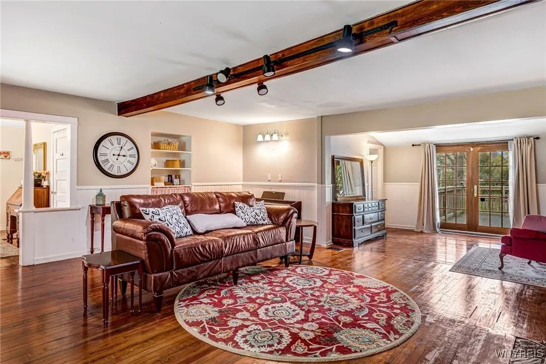 3179 West River Road, Grand Island, New York 14072, Grand Island, New York 14072, 4 Bedrooms Bedrooms, 14 Rooms Rooms,2 BathroomsBathrooms,Residential,For Sale,3179 West River Road, Grand Island, New York 14072,B1605610