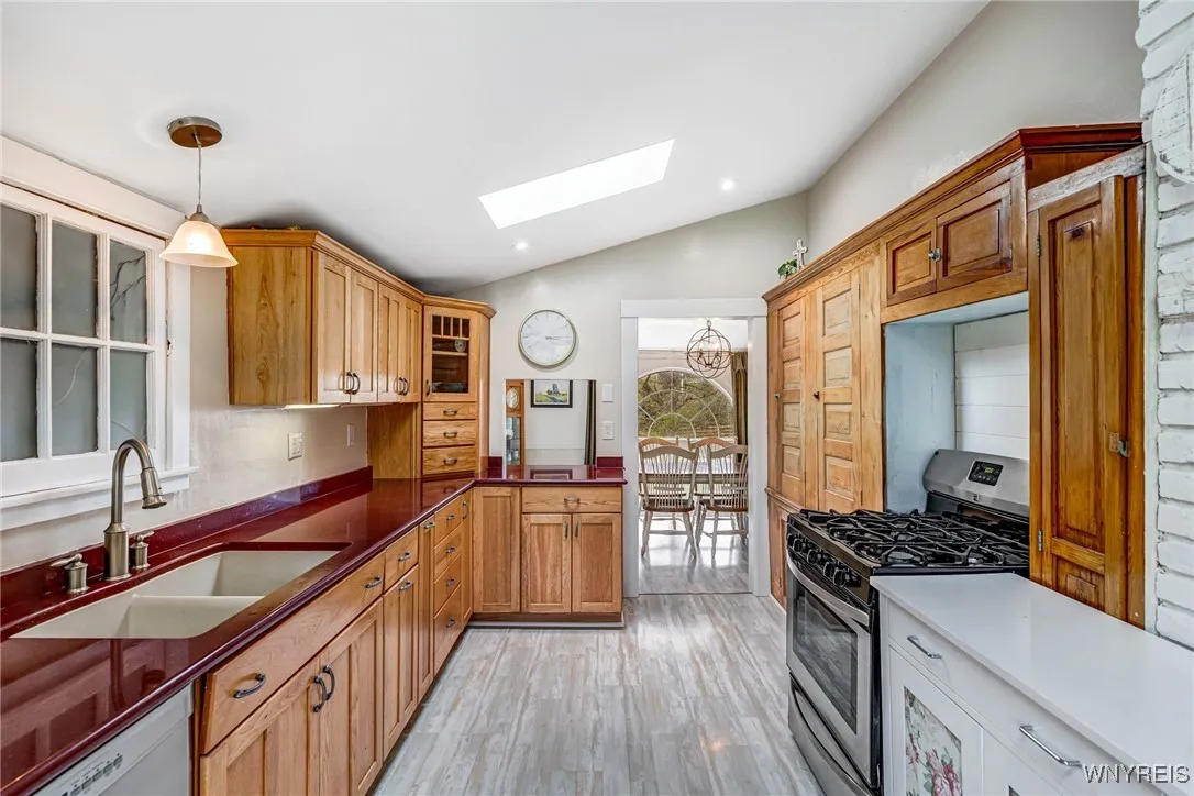 3179 West River Road, Grand Island, New York 14072, Grand Island, New York 14072, 4 Bedrooms Bedrooms, 14 Rooms Rooms,2 BathroomsBathrooms,Residential,For Sale,3179 West River Road, Grand Island, New York 14072,B1605610