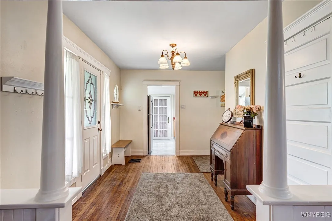 3179 West River Road, Grand Island, New York 14072, Grand Island, New York 14072, 4 Bedrooms Bedrooms, 14 Rooms Rooms,2 BathroomsBathrooms,Residential,For Sale,3179 West River Road, Grand Island, New York 14072,B1605610