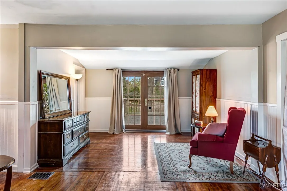 3179 West River Road, Grand Island, New York 14072, Grand Island, New York 14072, 4 Bedrooms Bedrooms, 14 Rooms Rooms,2 BathroomsBathrooms,Residential,For Sale,3179 West River Road, Grand Island, New York 14072,B1605610