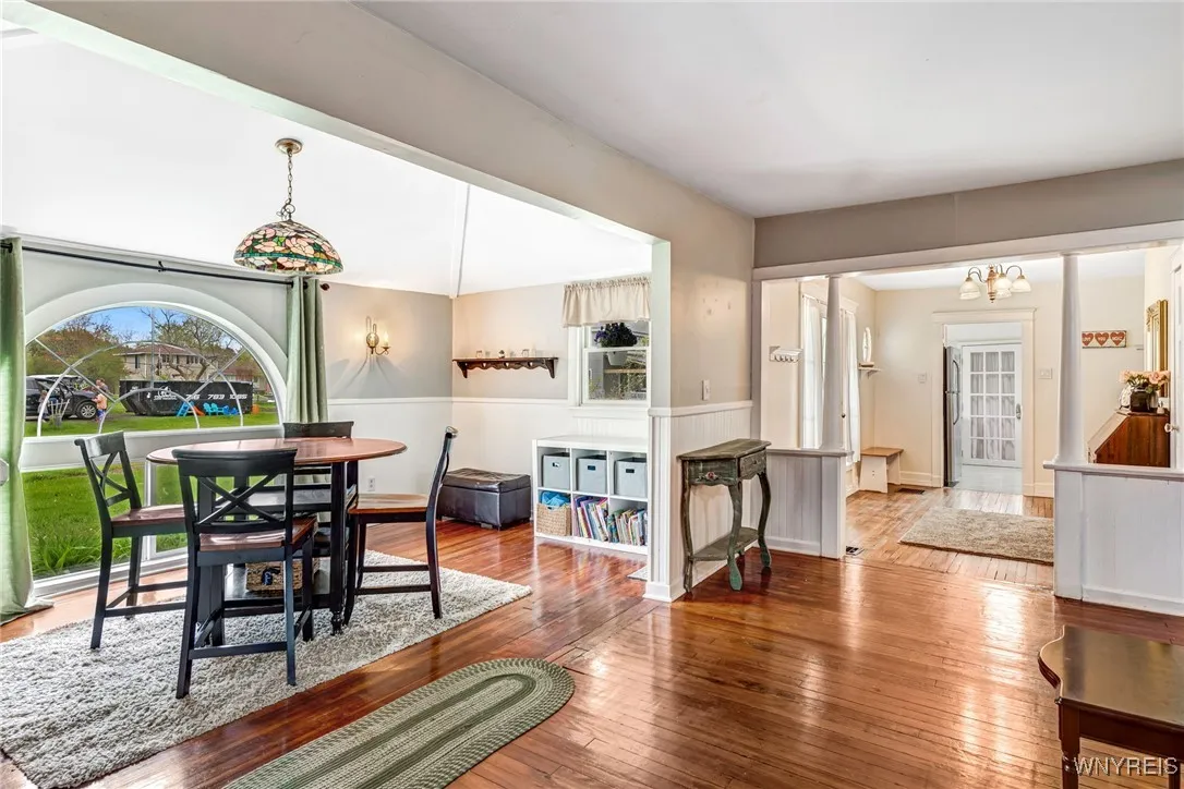 3179 West River Road, Grand Island, New York 14072, Grand Island, New York 14072, 4 Bedrooms Bedrooms, 14 Rooms Rooms,2 BathroomsBathrooms,Residential,For Sale,3179 West River Road, Grand Island, New York 14072,B1605610