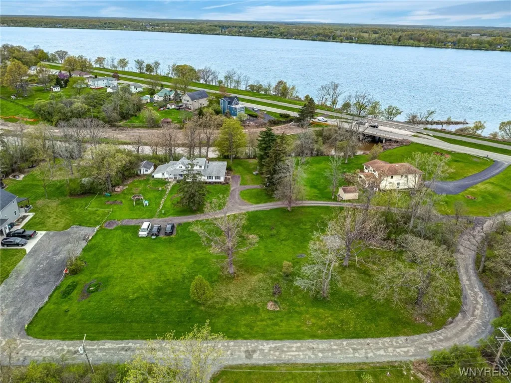 3179 West River Road, Grand Island, New York 14072, Grand Island, New York 14072, 3 Bedrooms Bedrooms, 14 Rooms Rooms,2 BathroomsBathrooms,Residential,For Sale,3179 West River Road, Grand Island, New York 14072,B1605610