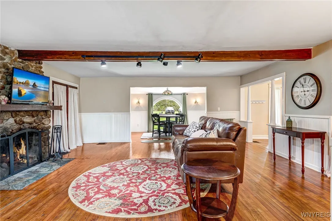 3179 West River Road, Grand Island, New York 14072, Grand Island, New York 14072, 4 Bedrooms Bedrooms, 14 Rooms Rooms,2 BathroomsBathrooms,Residential,For Sale,3179 West River Road, Grand Island, New York 14072,B1605610