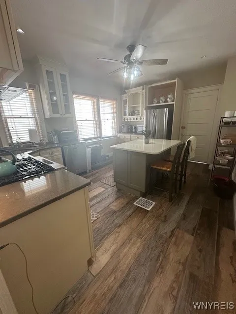 637 West Delavan Avenue, Buffalo, New York 14222, Buffalo, New York 14222, 3 Bedrooms Bedrooms, 6 Rooms Rooms,1 BathroomBathrooms,Residential Lease,Closed,637 West Delavan Avenue, Buffalo, New York 14222,B1605807