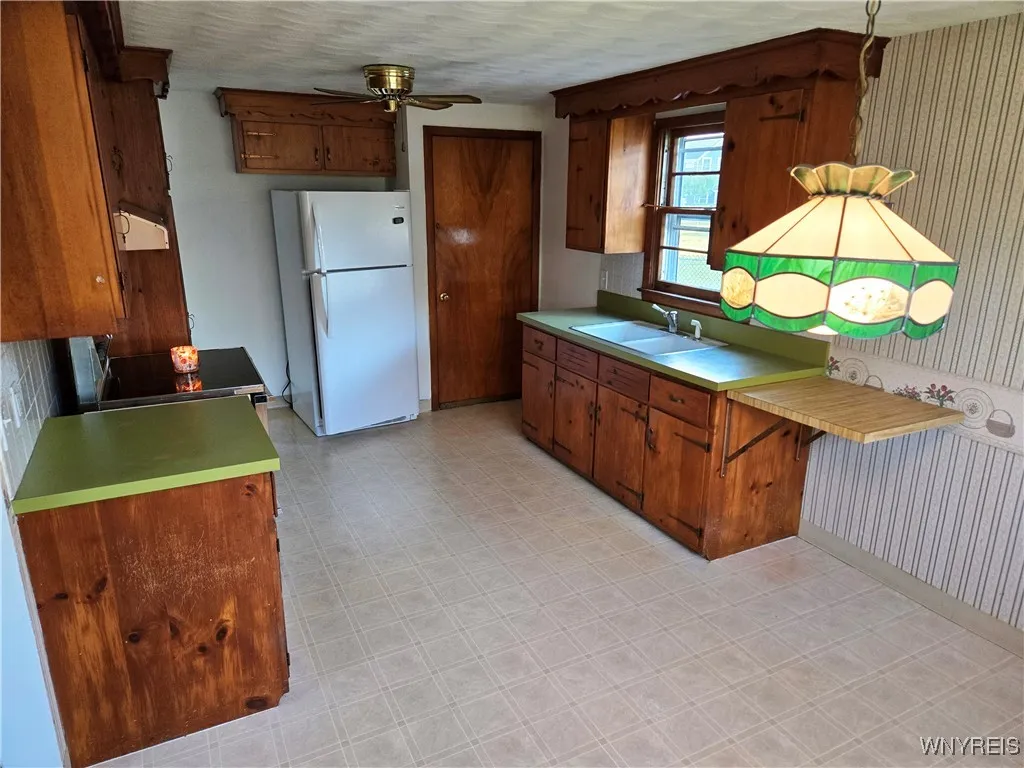 Kitchen South