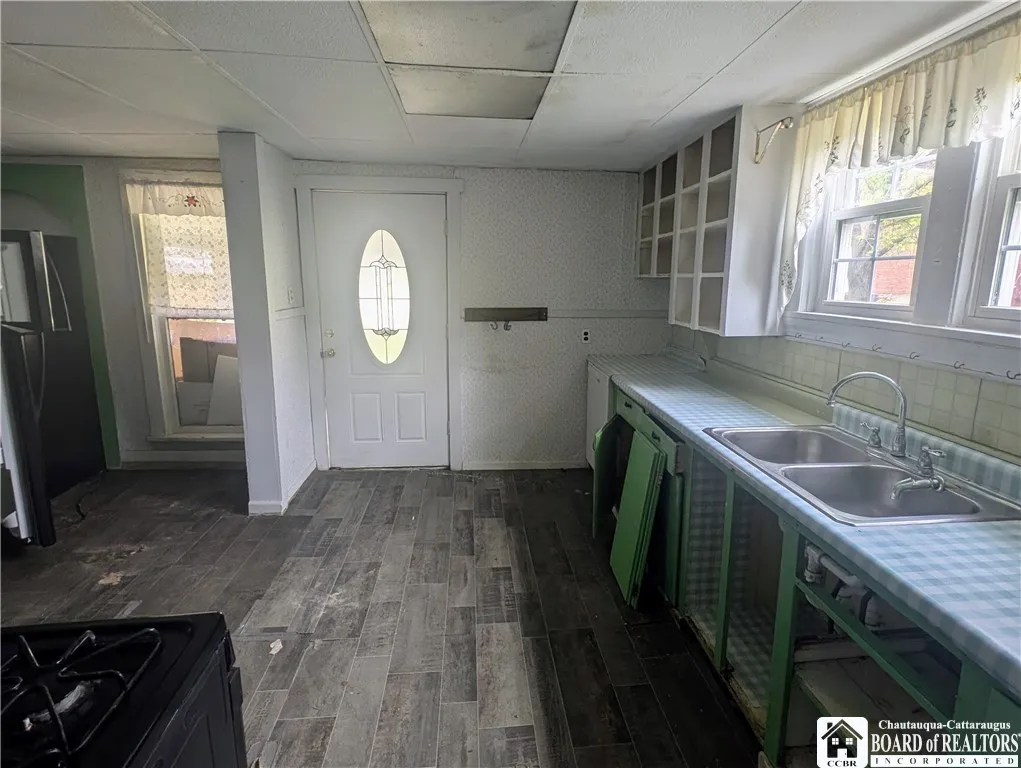 6 Kinney Street, Portland, New York 14716, Portland, New York 14716, 5 Bedrooms Bedrooms, 11 Rooms Rooms,1 BathroomBathrooms,Residential,Closed,6 Kinney Street, Portland, New York 14716,0,R1605139