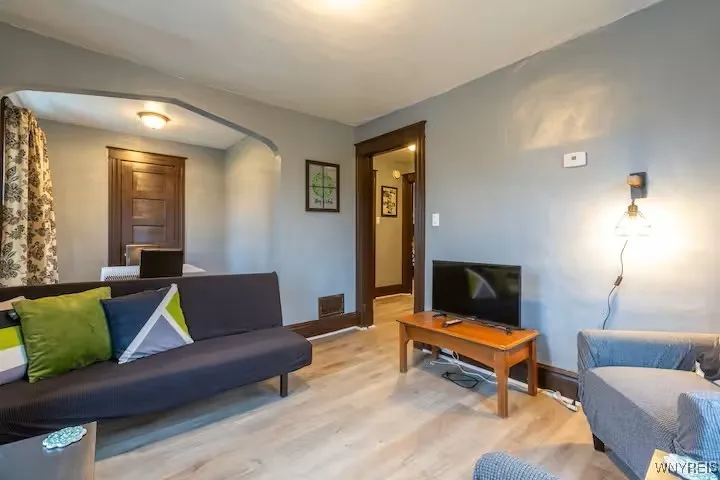 1970 Whitney Avenue, Niagara Falls, New York 14301, Niagara Falls, New York 14301, 3 Bedrooms Bedrooms, ,2 BathroomsBathrooms,Residential,Closed,1970 Whitney Avenue, Niagara Falls, New York 14301,0,B1605953