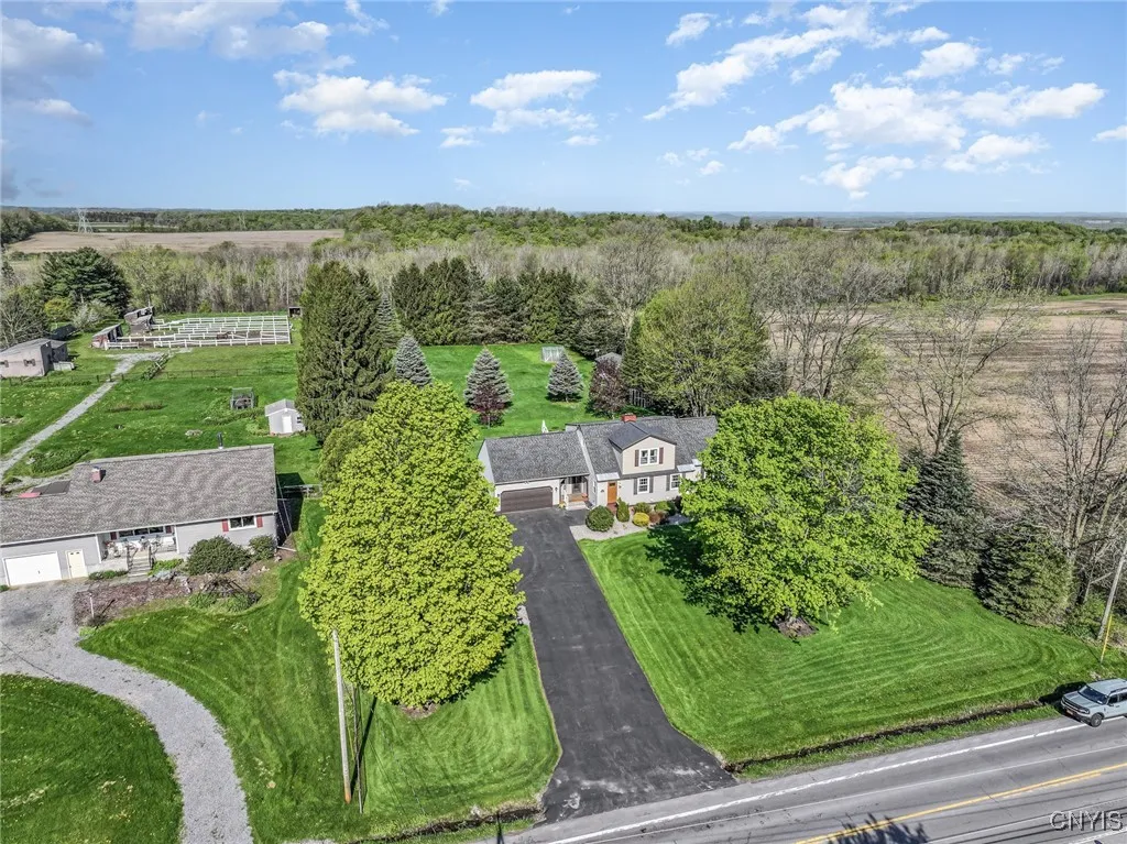 4717 Townline Road, Marcellus, New York 13108, Marcellus, New York 13108, 4 Bedrooms Bedrooms, 9 Rooms Rooms,3 BathroomsBathrooms,Residential,Closed,4717 Townline Road, Marcellus, New York 13108,0,S1605961