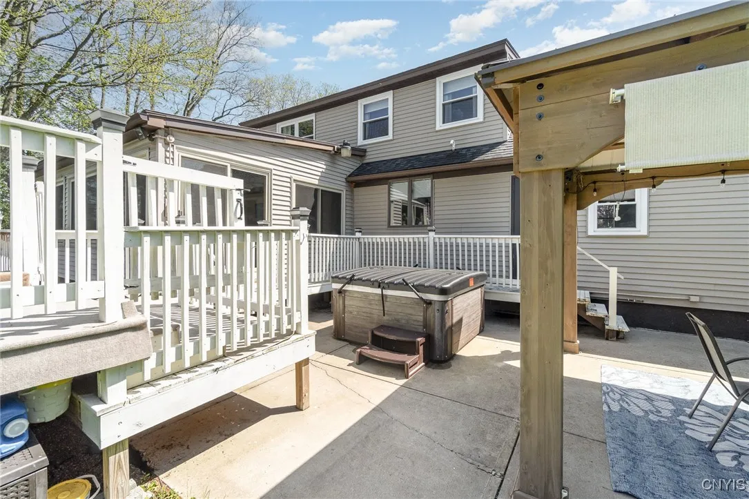 4717 Townline Road, Marcellus, New York 13108, Marcellus, New York 13108, 4 Bedrooms Bedrooms, 9 Rooms Rooms,3 BathroomsBathrooms,Residential,Closed,4717 Townline Road, Marcellus, New York 13108,0,S1605961