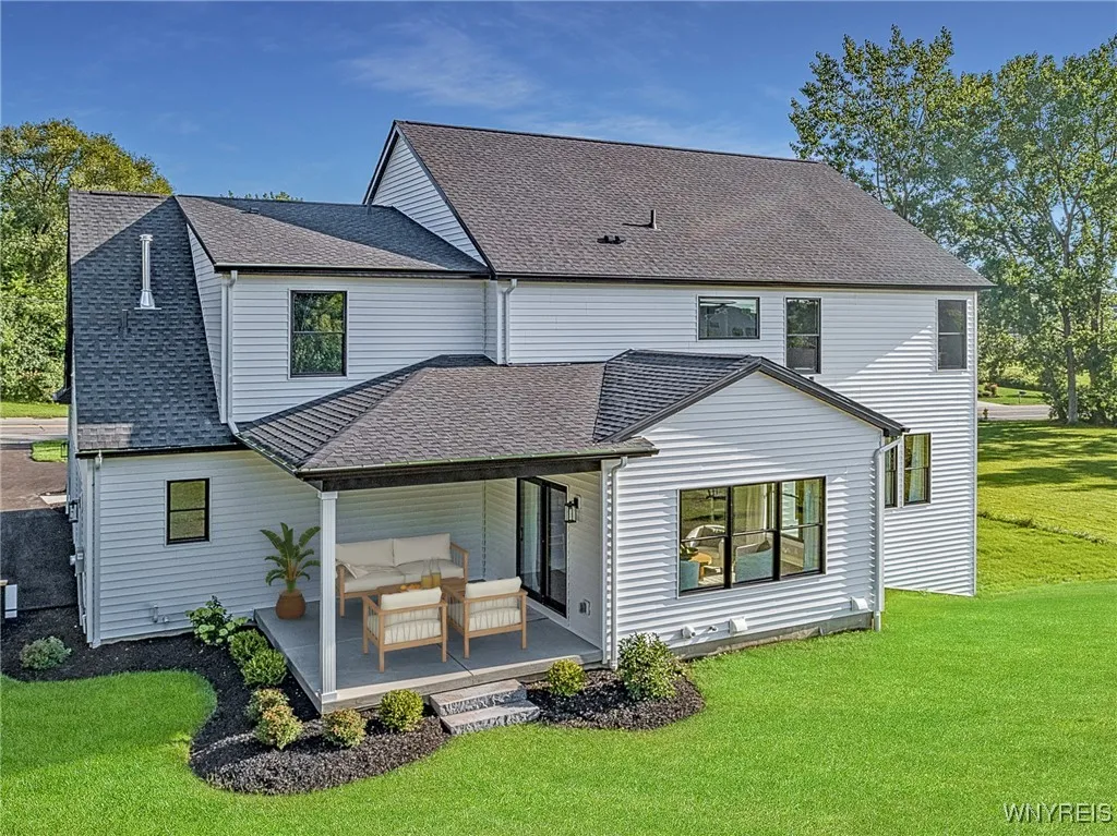 7424 Jewett Holmwood, Orchard Park, New York 14127, Orchard Park, New York 14127, 4 Bedrooms Bedrooms, 10 Rooms Rooms,3 BathroomsBathrooms,Residential,For Sale,7424 Jewett Holmwood, Orchard Park, New York 14127,B1604743