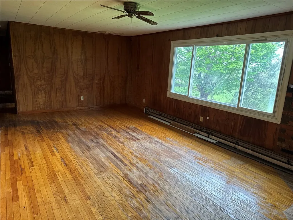 37 Hilltop Drive, Schroeppel, New York 13135, Schroeppel, New York 13135, 3 Bedrooms Bedrooms, 5 Rooms Rooms,1 BathroomBathrooms,Residential,For Sale,37 Hilltop Drive, Schroeppel, New York 13135,0,R1605985