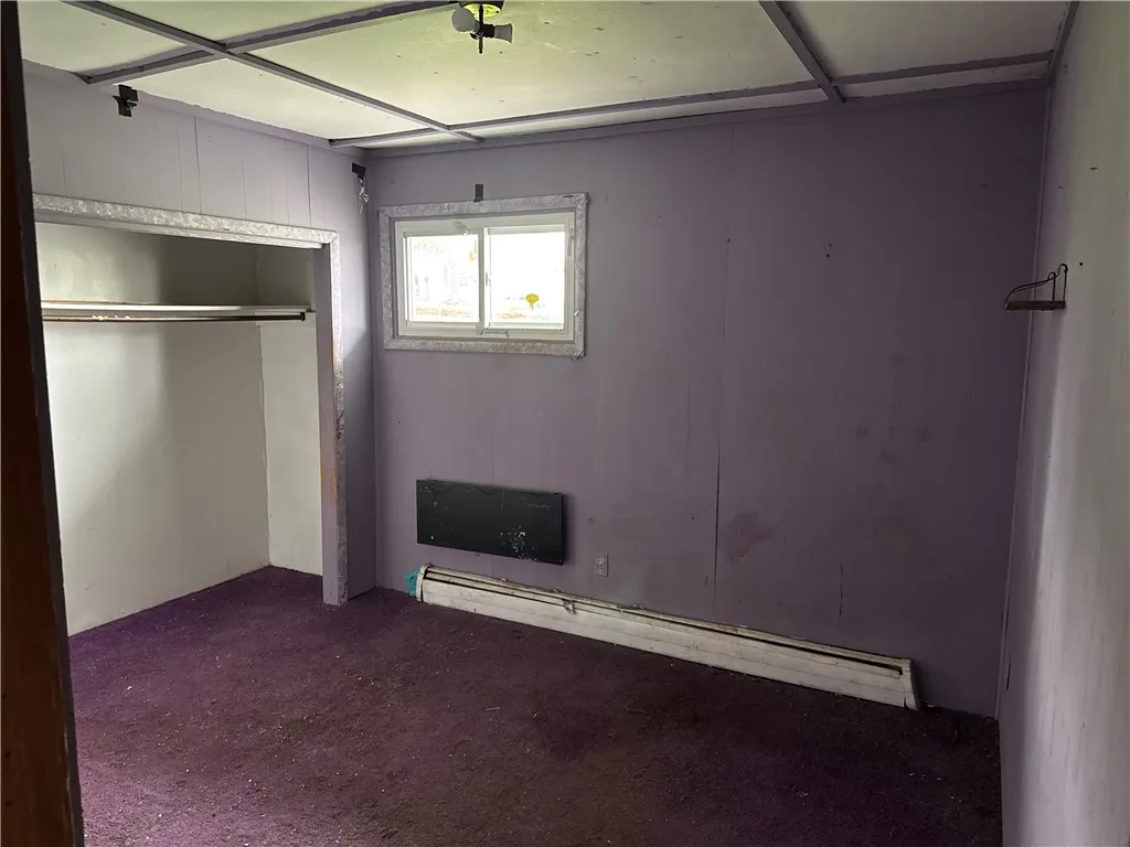 37 Hilltop Drive, Schroeppel, New York 13135, Schroeppel, New York 13135, 3 Bedrooms Bedrooms, 5 Rooms Rooms,1 BathroomBathrooms,Residential,For Sale,37 Hilltop Drive, Schroeppel, New York 13135,0,R1605985