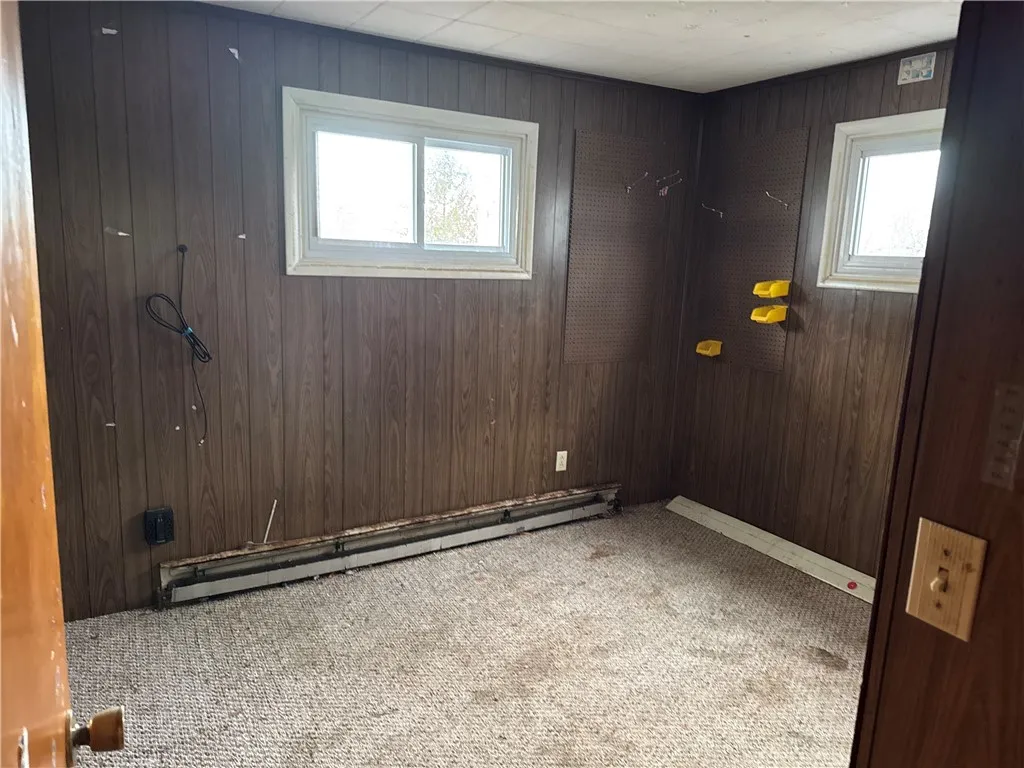 37 Hilltop Drive, Schroeppel, New York 13135, Schroeppel, New York 13135, 3 Bedrooms Bedrooms, 5 Rooms Rooms,1 BathroomBathrooms,Residential,For Sale,37 Hilltop Drive, Schroeppel, New York 13135,0,R1605985