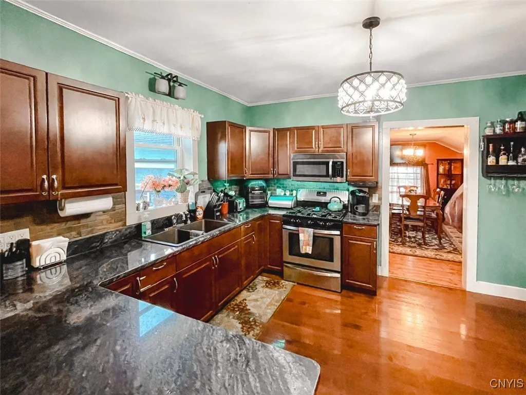 5538 Shady Avenue, Lowville, New York 13367, Lowville, New York 13367, 4 Bedrooms Bedrooms, 10 Rooms Rooms,2 BathroomsBathrooms,Residential,Closed,5538 Shady Avenue, Lowville, New York 13367,0,S1605994