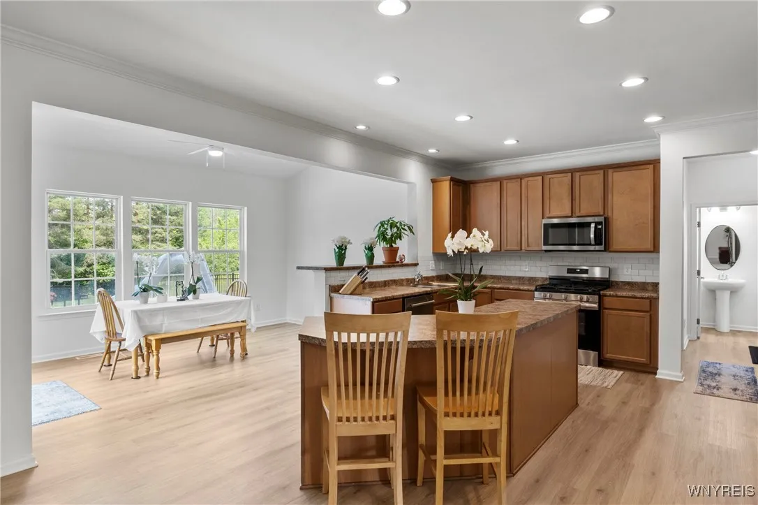 5042 Woodway Court, Hamburg, New York 14075, Hamburg, New York 14075, 4 Bedrooms Bedrooms, 11 Rooms Rooms,2 BathroomsBathrooms,Residential,For Sale,5042 Woodway Court, Hamburg, New York 14075,B1605900