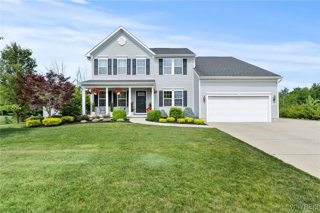 5042 Woodway Court, Hamburg, New York 14075, Hamburg, New York 14075, 4 Bedrooms Bedrooms, 11 Rooms Rooms,2 BathroomsBathrooms,Residential,For Sale,5042 Woodway Court, Hamburg, New York 14075,B1605900