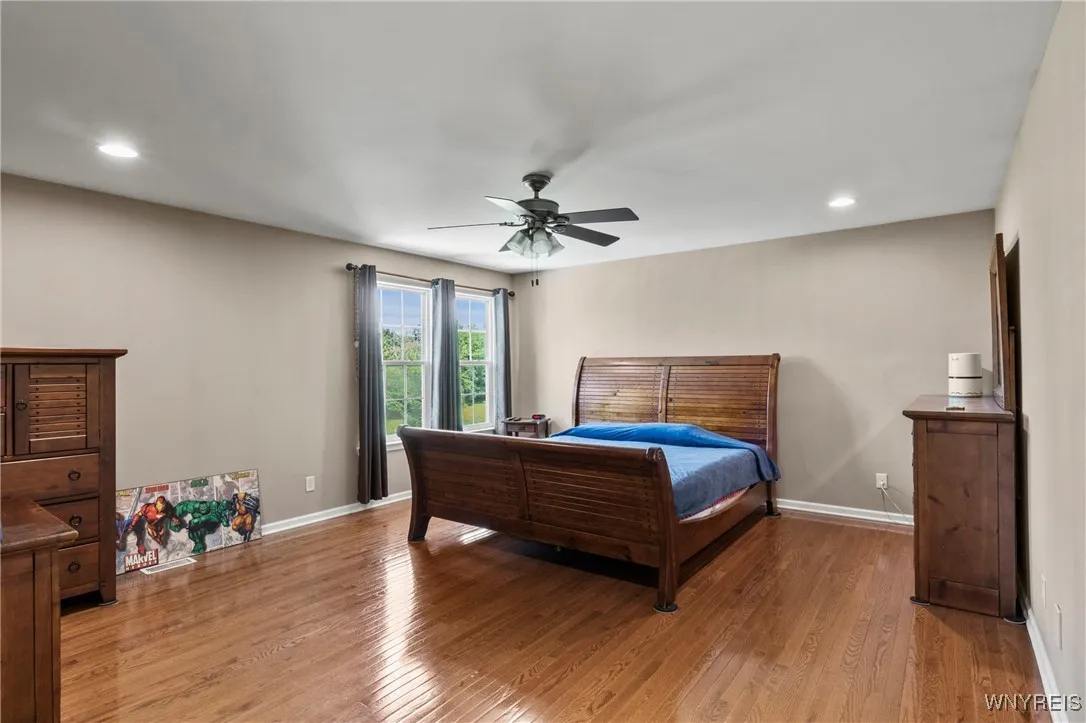 5042 Woodway Court, Hamburg, New York 14075, Hamburg, New York 14075, 4 Bedrooms Bedrooms, 11 Rooms Rooms,2 BathroomsBathrooms,Residential,For Sale,5042 Woodway Court, Hamburg, New York 14075,B1605900