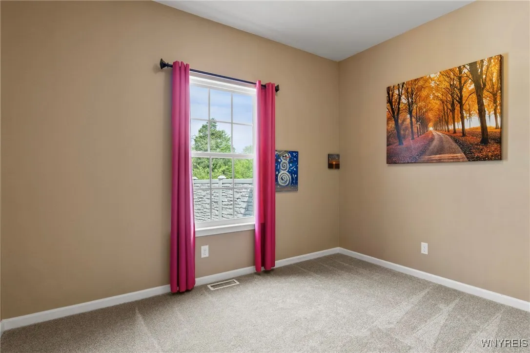 5042 Woodway Court, Hamburg, New York 14075, Hamburg, New York 14075, 4 Bedrooms Bedrooms, 11 Rooms Rooms,2 BathroomsBathrooms,Residential,For Sale,5042 Woodway Court, Hamburg, New York 14075,B1605900