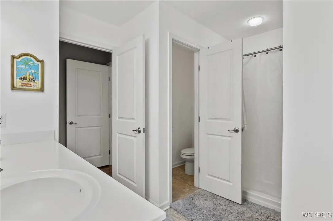 5042 Woodway Court, Hamburg, New York 14075, Hamburg, New York 14075, 4 Bedrooms Bedrooms, 11 Rooms Rooms,2 BathroomsBathrooms,Residential,For Sale,5042 Woodway Court, Hamburg, New York 14075,B1605900