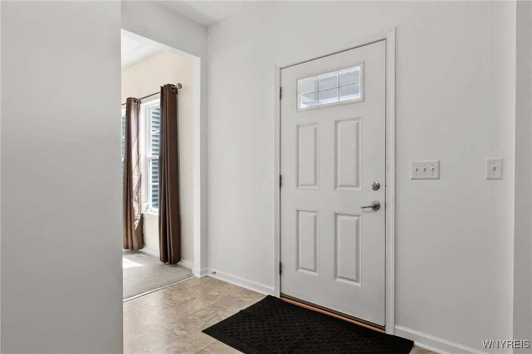5042 Woodway Court, Hamburg, New York 14075, Hamburg, New York 14075, 4 Bedrooms Bedrooms, 11 Rooms Rooms,2 BathroomsBathrooms,Residential,For Sale,5042 Woodway Court, Hamburg, New York 14075,B1605900