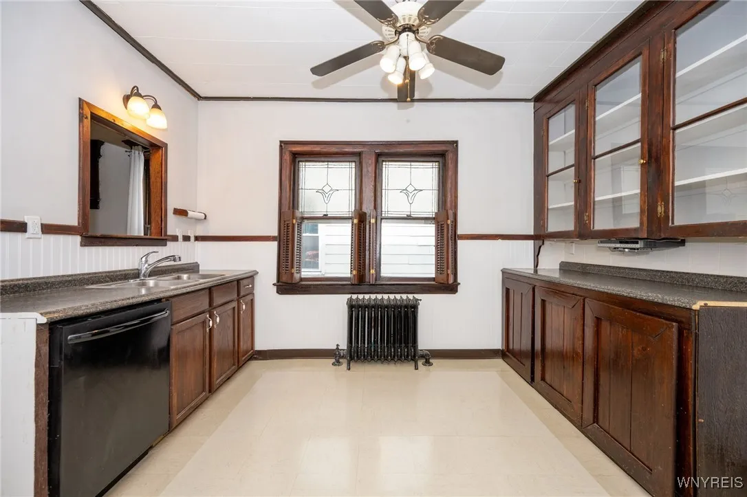 Lower Unit Kitchen