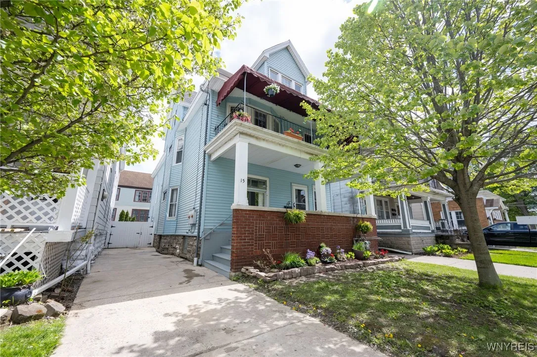 15 Teresa Place, Buffalo, New York 14210, Buffalo, New York 14210, 6 Bedrooms Bedrooms, ,2 BathroomsBathrooms,Residential,Closed,15 Teresa Place, Buffalo, New York 14210,0,B1606023