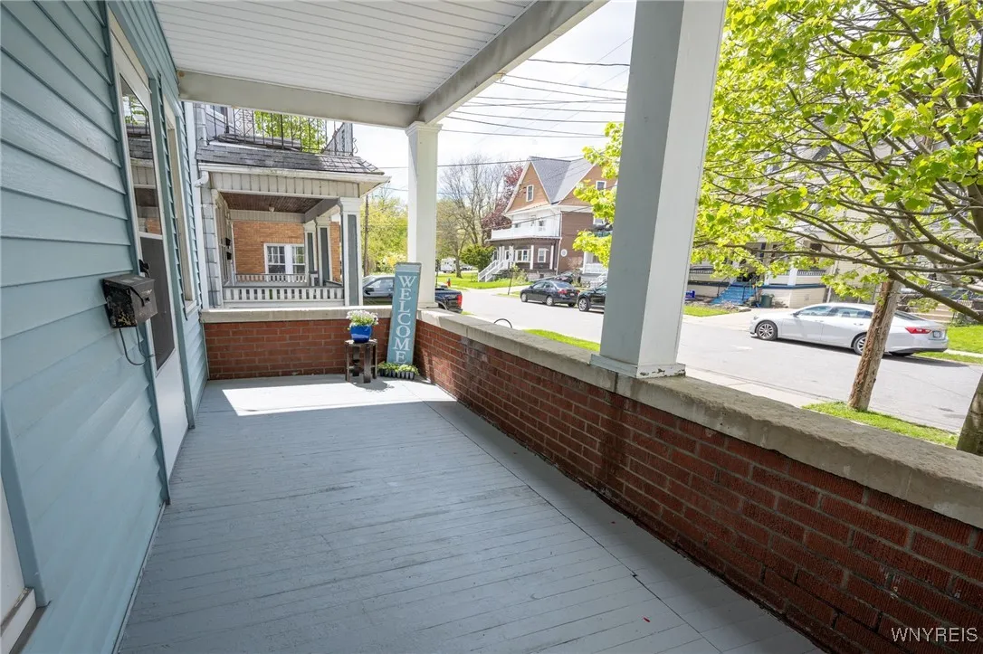 15 Teresa Place, Buffalo, New York 14210, Buffalo, New York 14210, 6 Bedrooms Bedrooms, ,2 BathroomsBathrooms,Residential,Closed,15 Teresa Place, Buffalo, New York 14210,0,B1606023