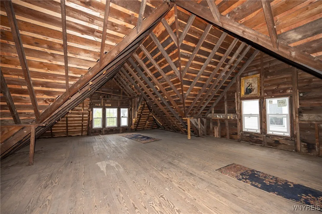 15 Teresa Place, Buffalo, New York 14210, Buffalo, New York 14210, 6 Bedrooms Bedrooms, ,2 BathroomsBathrooms,Residential,Closed,15 Teresa Place, Buffalo, New York 14210,0,B1606023