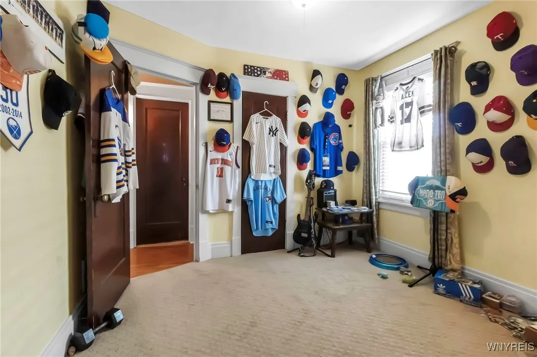 14 Stratford Road, Buffalo, New York 14216, Buffalo, New York 14216, 6 Bedrooms Bedrooms, ,2 BathroomsBathrooms,Residential,Closed,14 Stratford Road, Buffalo, New York 14216,0,B1606064