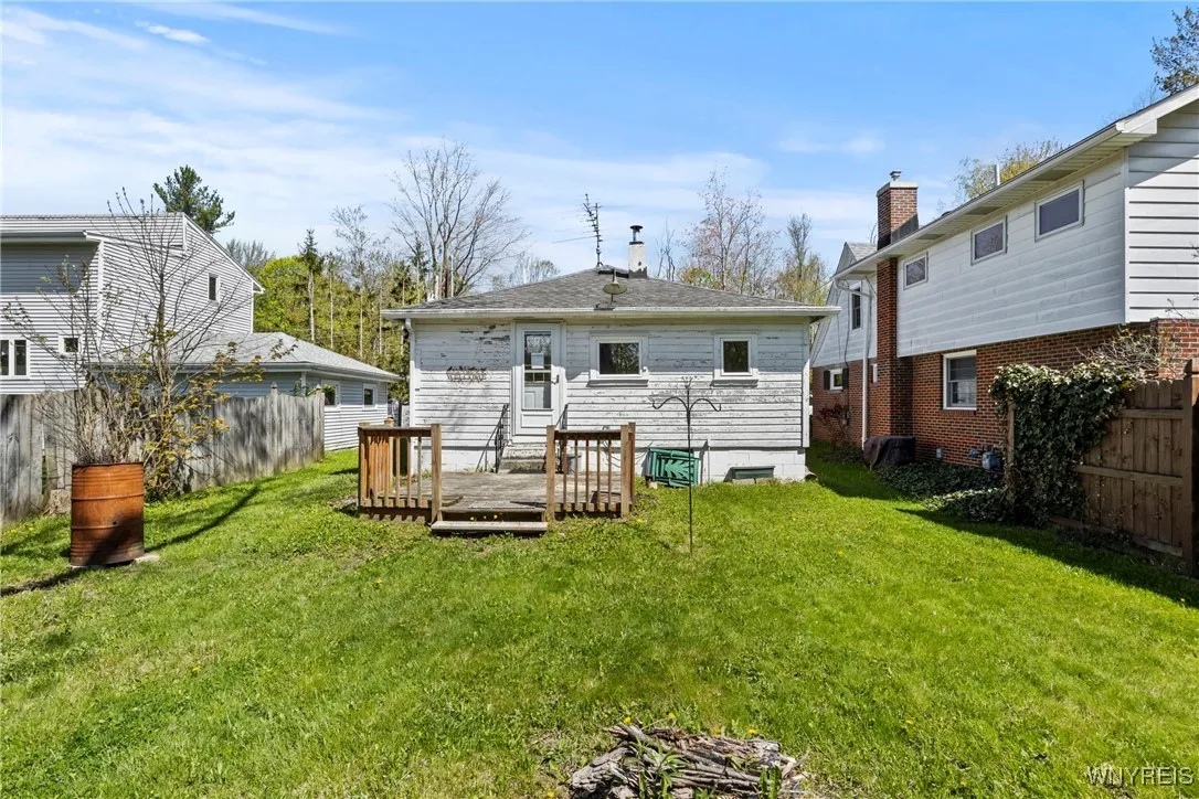 449 Madison Avenue, Evans, New York 14006, Evans, New York 14006, 2 Bedrooms Bedrooms, 4 Rooms Rooms,1 BathroomBathrooms,Residential,Closed,449 Madison Avenue, Evans, New York 14006,B1603771