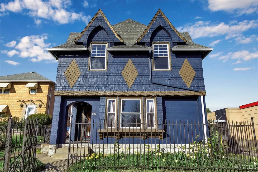 609 Busti Avenue, Buffalo, New York 14213, Buffalo, New York 14213, 5 Bedrooms Bedrooms, ,2 BathroomsBathrooms,Residential,Closed,609 Busti Avenue, Buffalo, New York 14213,0,B1606087