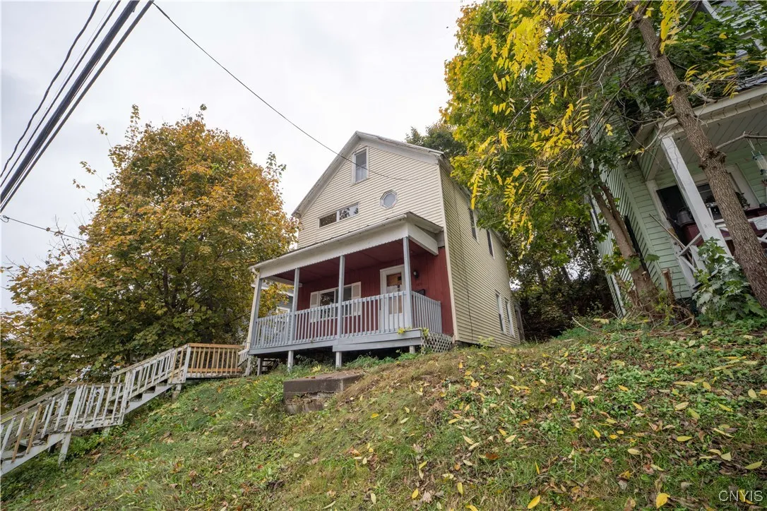 189 West Monroe Street, Little Falls-city, New Yor, Little Falls City, New York 13365, 3 Bedrooms Bedrooms, 8 Rooms Rooms,1 BathroomBathrooms,Residential Lease,Closed,189 West Monroe Street, Little Falls-city, New Yor,0,S1606145