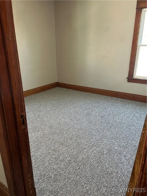 145 Southside Parkway, Buffalo, New York 14220, Buffalo, New York 14220, 6 Bedrooms Bedrooms, ,4 BathroomsBathrooms,Residential,Closed,145 Southside Parkway, Buffalo, New York 14220,0,B1605387