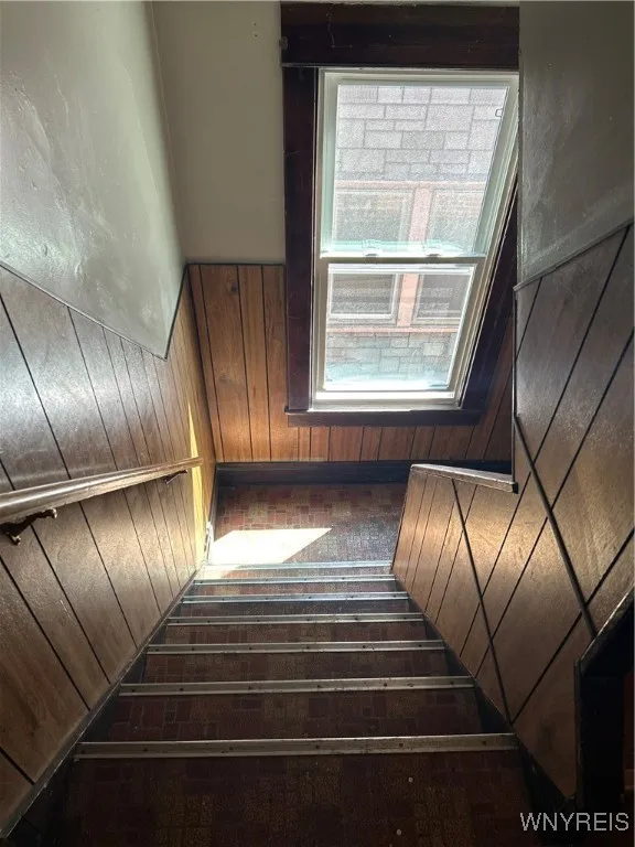 145 Southside Parkway, Buffalo, New York 14220, Buffalo, New York 14220, 6 Bedrooms Bedrooms, ,4 BathroomsBathrooms,Residential,Closed,145 Southside Parkway, Buffalo, New York 14220,0,B1605387