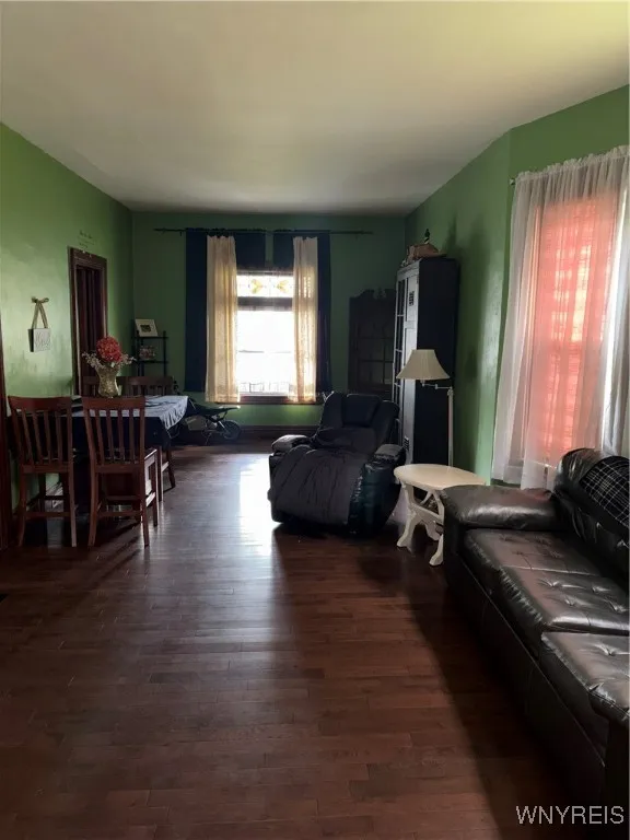 118 Indian Church Road, Buffalo, New York 14210, Buffalo, New York 14210, 6 Bedrooms Bedrooms, ,2 BathroomsBathrooms,Residential,Closed,118 Indian Church Road, Buffalo, New York 14210,0,B1605701