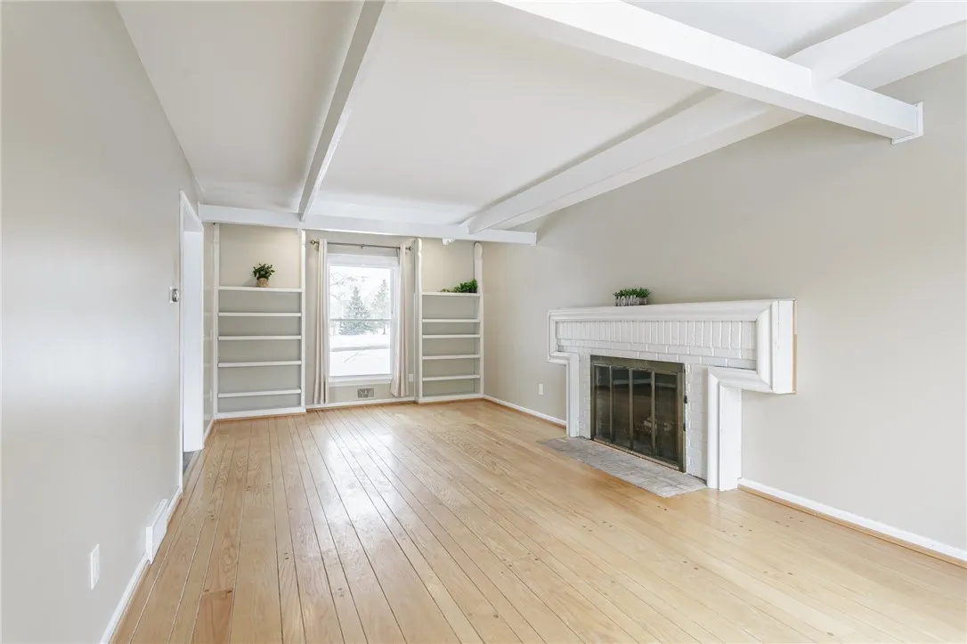16 Sturbridge Ln, Pittsford, New York 14534, Pittsford, New York 14534, 4 Bedrooms Bedrooms, 10 Rooms Rooms,2 BathroomsBathrooms,Residential,Closed,16 Sturbridge Ln, Pittsford, New York 14534,0,R1606084