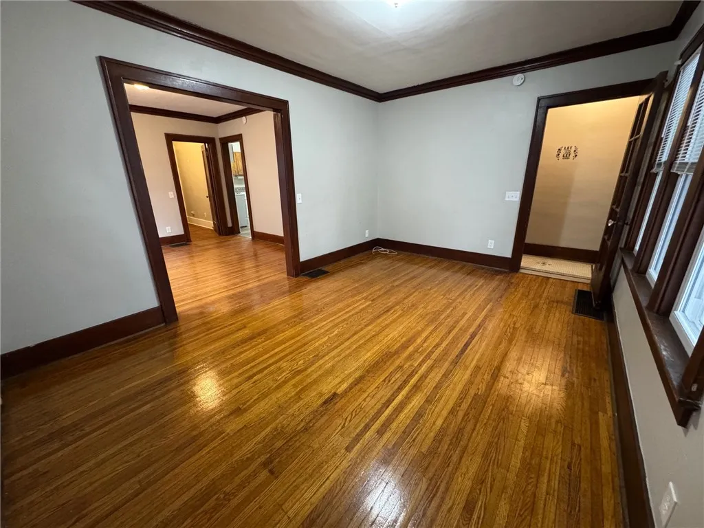 538 Hollenbeck Street, Rochester, New York 14621, Rochester, New York 14621, 4 Bedrooms Bedrooms, ,2 BathroomsBathrooms,Residential,Closed,538 Hollenbeck Street, Rochester, New York 14621,R1606223